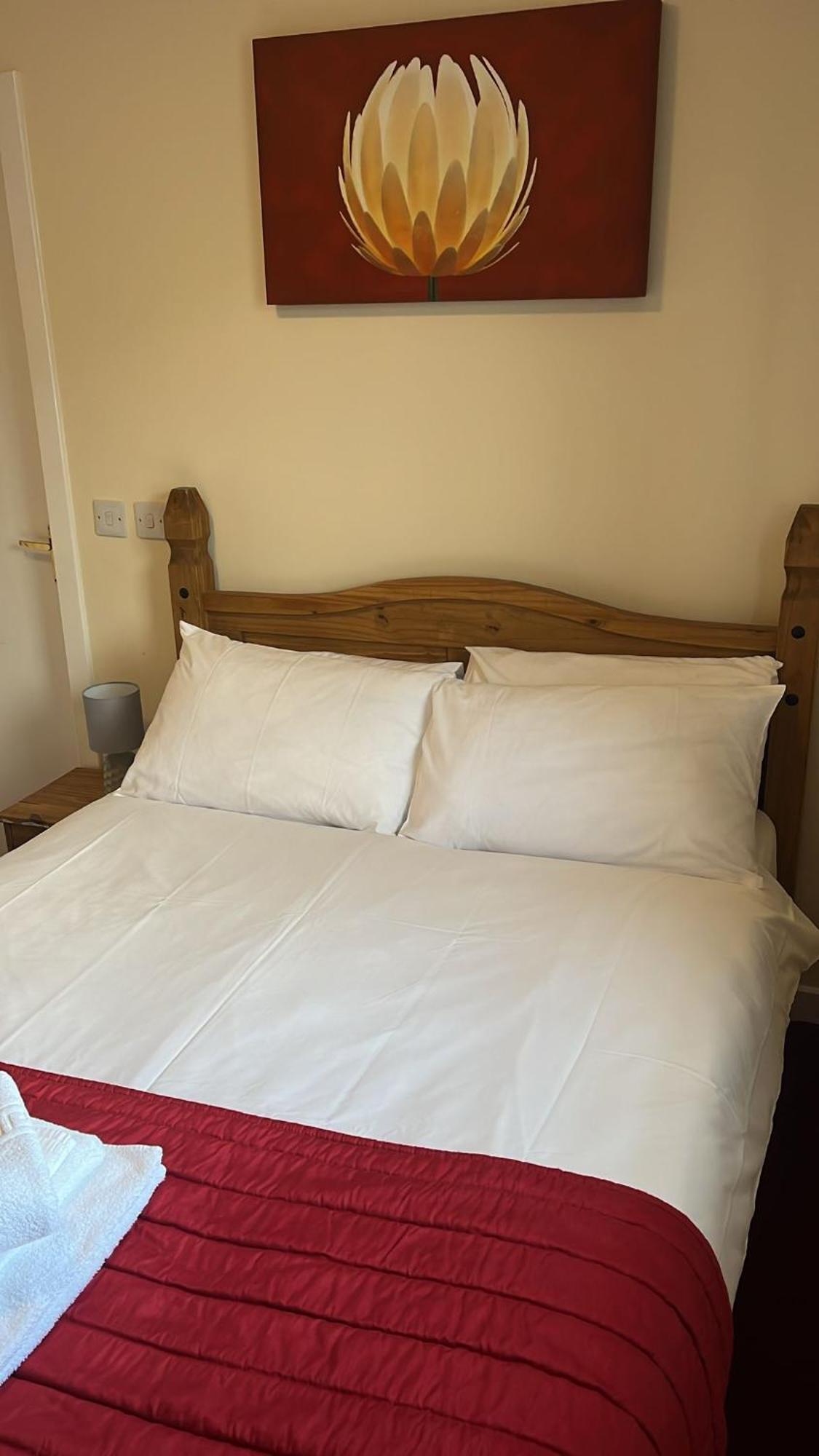 Novar Arms Hotel Evanton Buitenkant foto