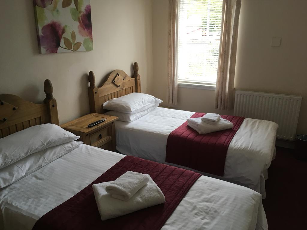 Novar Arms Hotel Evanton Buitenkant foto