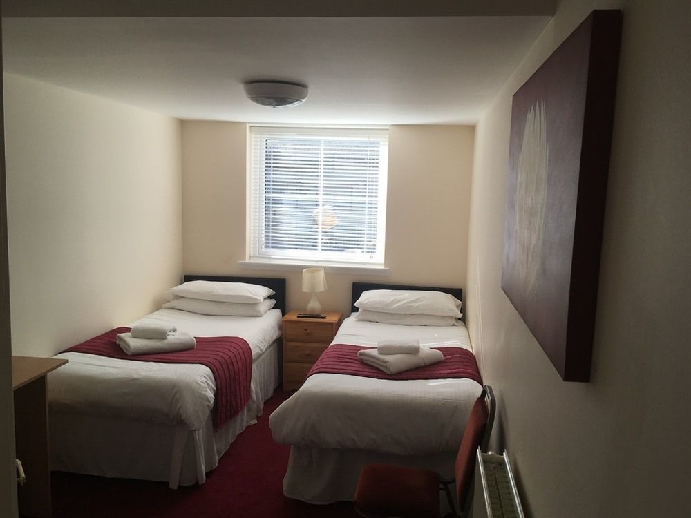 Novar Arms Hotel Evanton Buitenkant foto