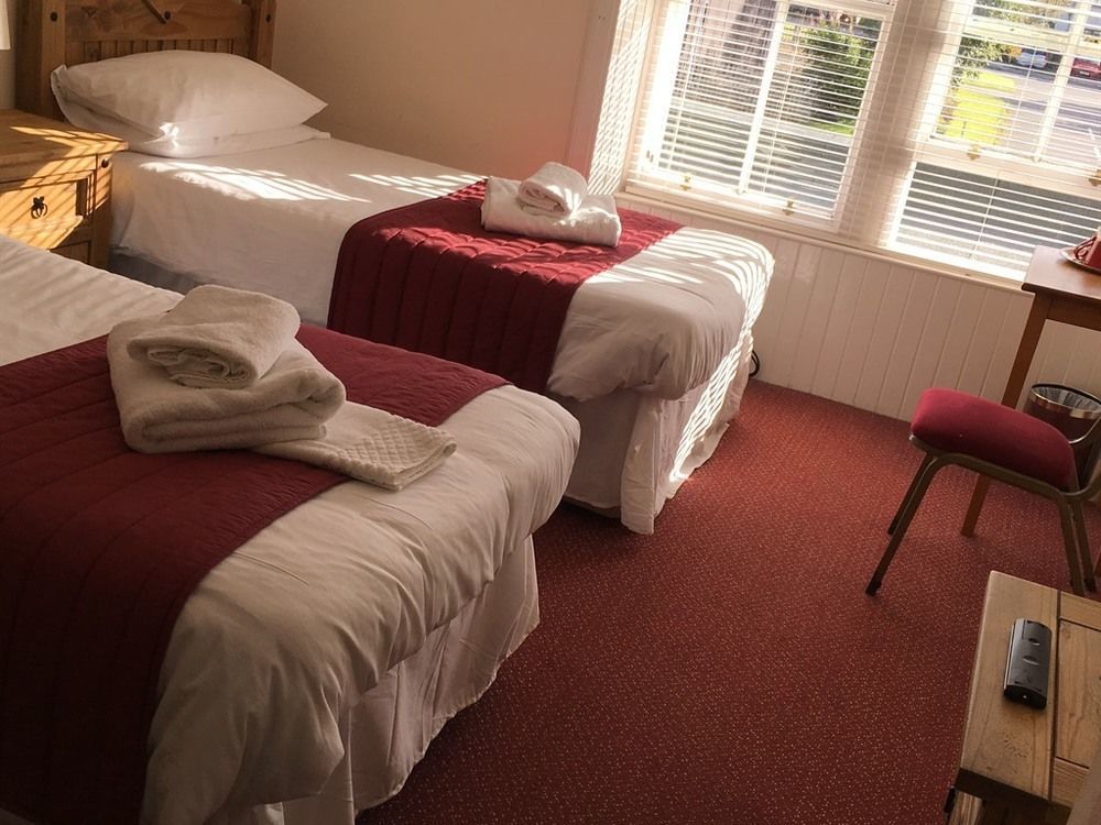 Novar Arms Hotel Evanton Buitenkant foto