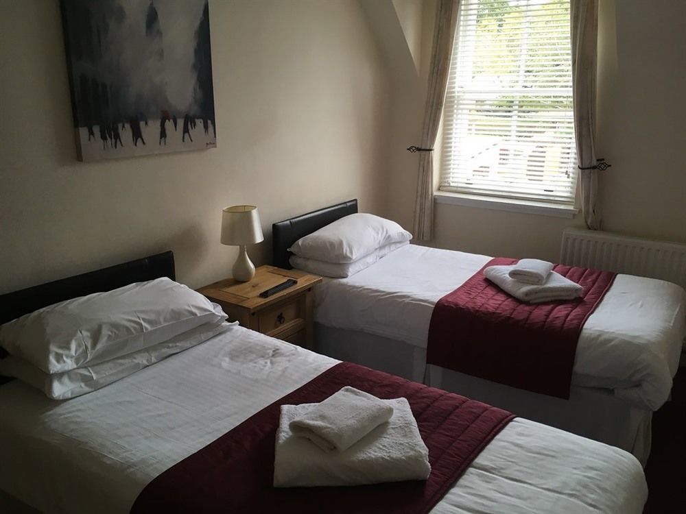 Novar Arms Hotel Evanton Buitenkant foto